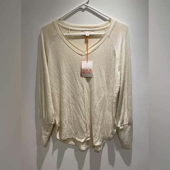 Knox Rose Tops - Knox Rose Cream V-Neck Women's Blouse